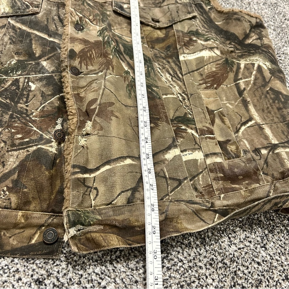Men’s Levi’s Levi Strauss Signature Sherpa Lined Camouflage Canvas Vest Realtree - Picture 7 of 12